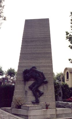 Le monument du Père Lachaise