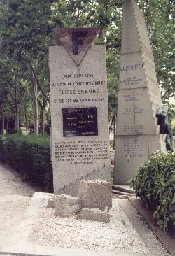 Le monument du Père Lachaise