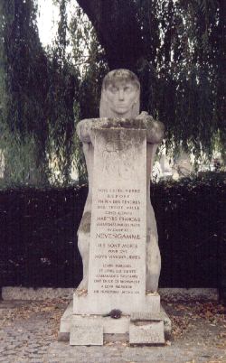Le monument du Père Lachaise